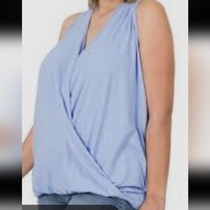 Womens Sleeveless Crossover Tops Sz. L